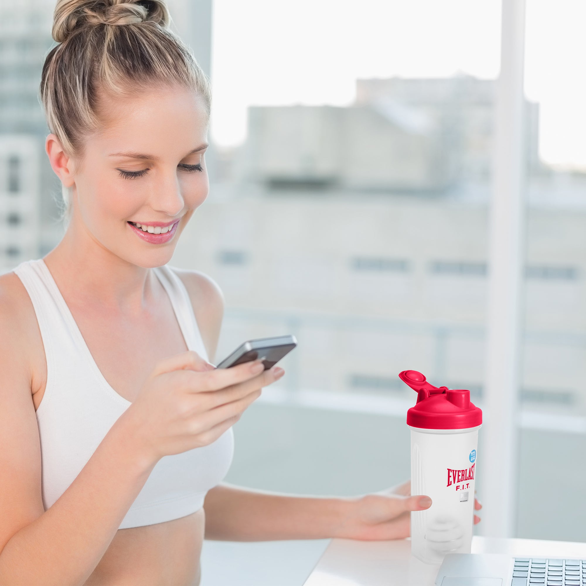 600ml Shaker Bottle - Everlast Canada 600ml Shaker Bottle