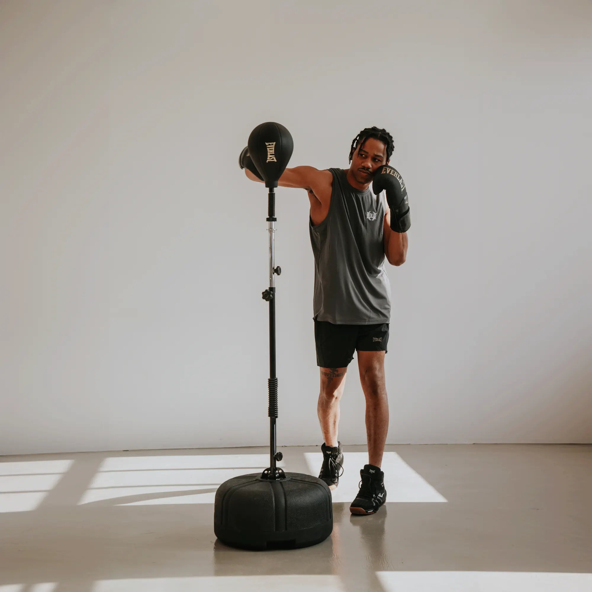 Elite 2 Hyperflex Free Standing Bag - Everlast Canada Elite 2 Hyperflex Free Standing Bag Black / ONE SIZE