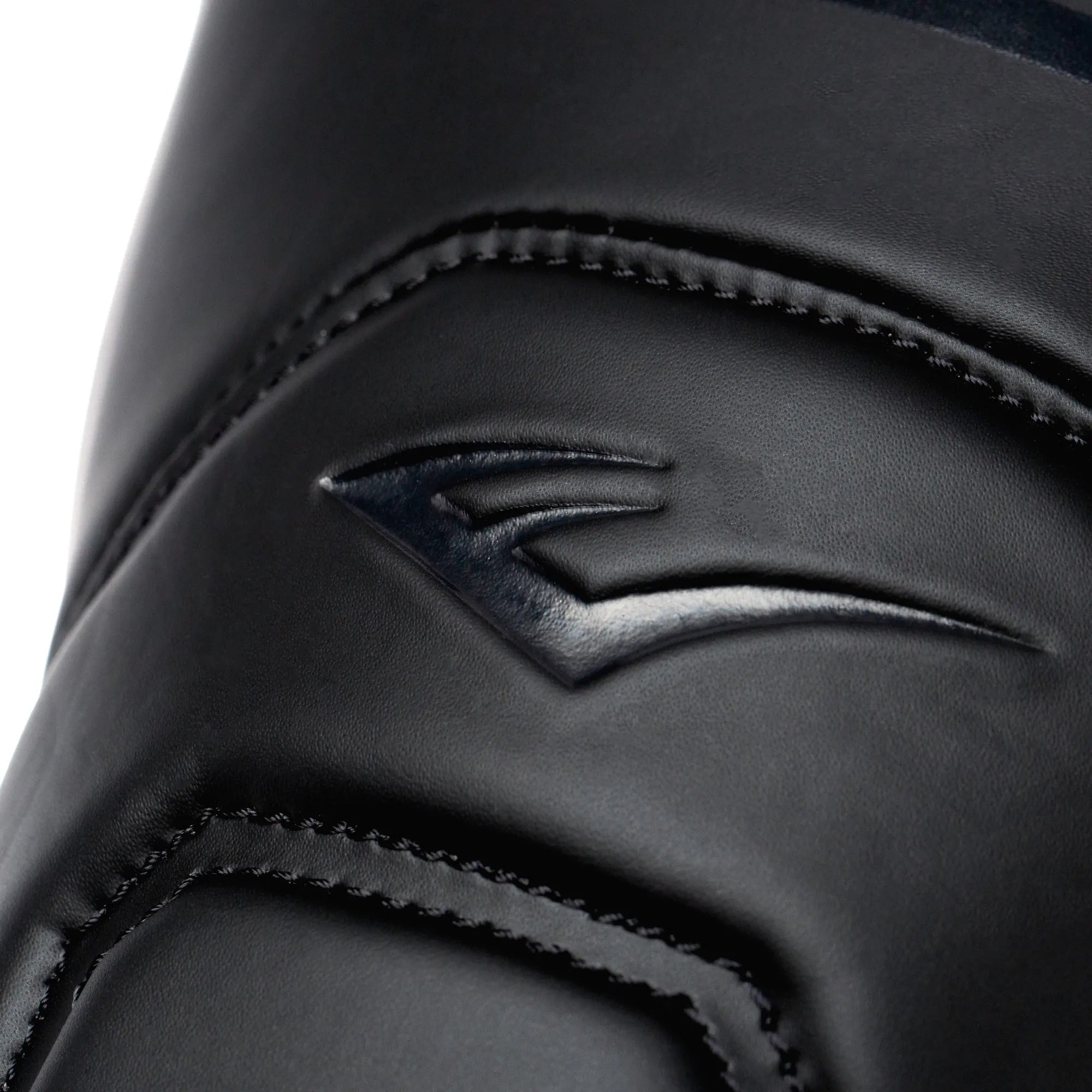 Everlast Elite 2 Pro Boxing Gloves - Laced Black