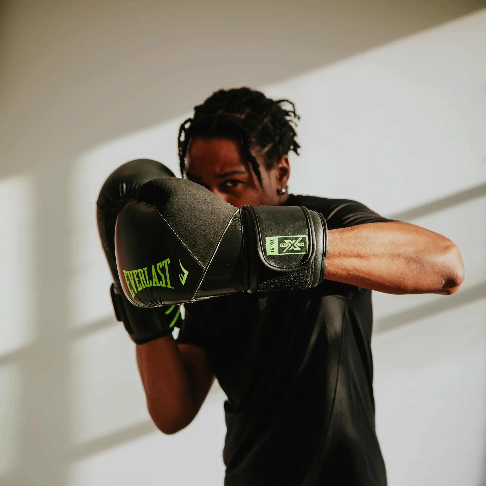 Protex Boxing Gloves - Everlast Canada Protex Boxing Gloves Black/Green 