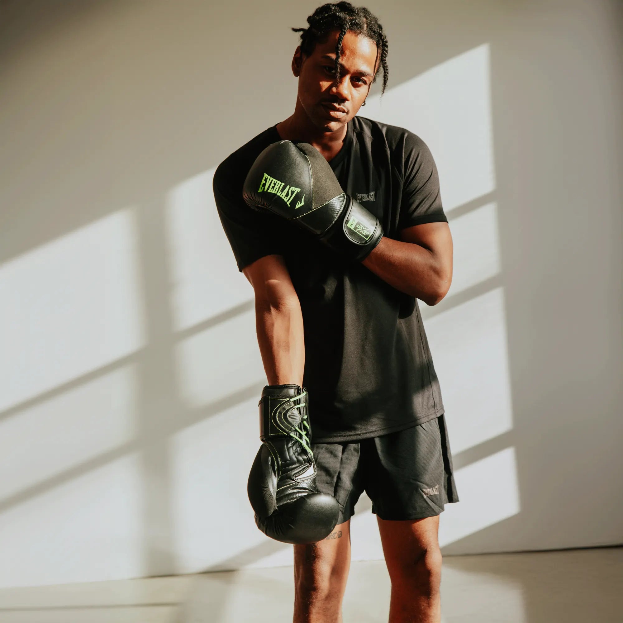 Protex Boxing Gloves - Everlast Canada Protex Boxing Gloves Black/Green 