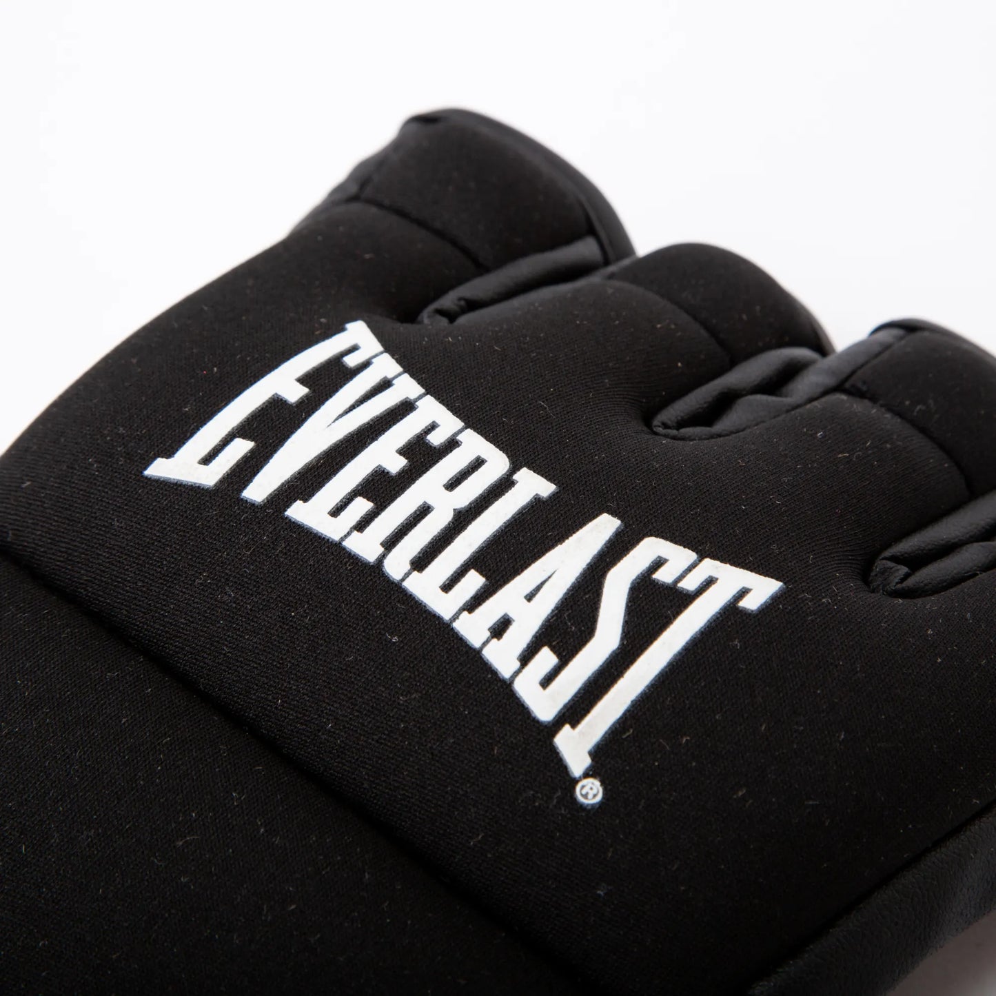 Core Kickboxing Gloves - Everlast Canada Core Kickboxing Gloves